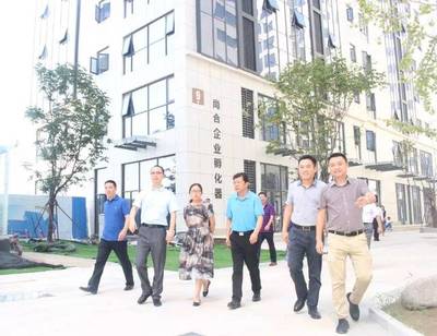 鄭州市商務局副局長曹宏偉一行蒞臨園區考察調研，共促鄭州軟件開發產業創新發展